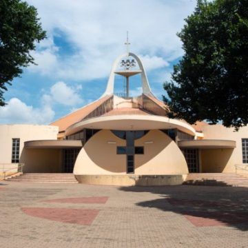 Câmara de Iracemápolis vota hoje projeto para tornar igreja atividade essencial