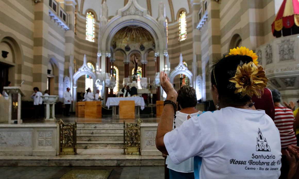 Diocese de Limeira determina missas apenas pelas redes sociais