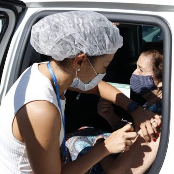 Drive-thru da vacinação em Limeira muda a partir de hoje e atende em frente a estádio