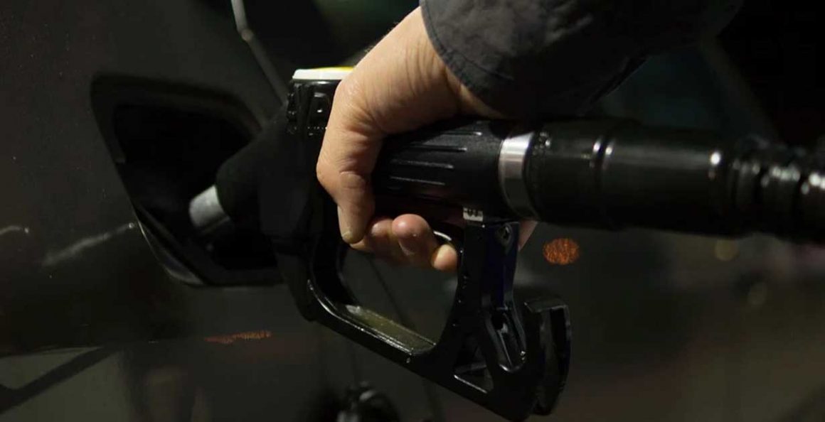 Governo vai monitorar preços de combustíveis no país