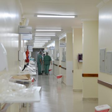 Maioria dos pacientes graves na UTI da URC em Limeira tem menos de 60 anos