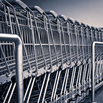 Cordeirópolis aprova lei que obriga higienização de carrinho de supermercado