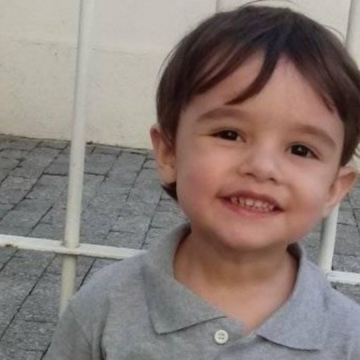 Justiça recebe denúncia contra mãe do menino Gael, encontrado morto após agressões