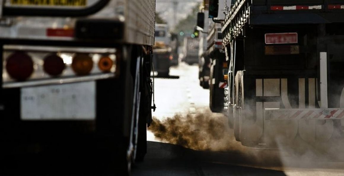 Vereador pede estudo para impedir danos na malha viária de Limeira causados por caminhões