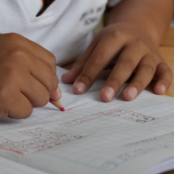 Secretário informa que 73,6% de 13 mil pais em Limeira aprovam retorno de aula presencial