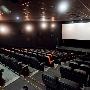 Prefeitura de Limeira vai retomar fiscalização de cinema gratuito para idosos