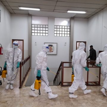 Exército começa higienização de prédios públicos de Iracemápolis