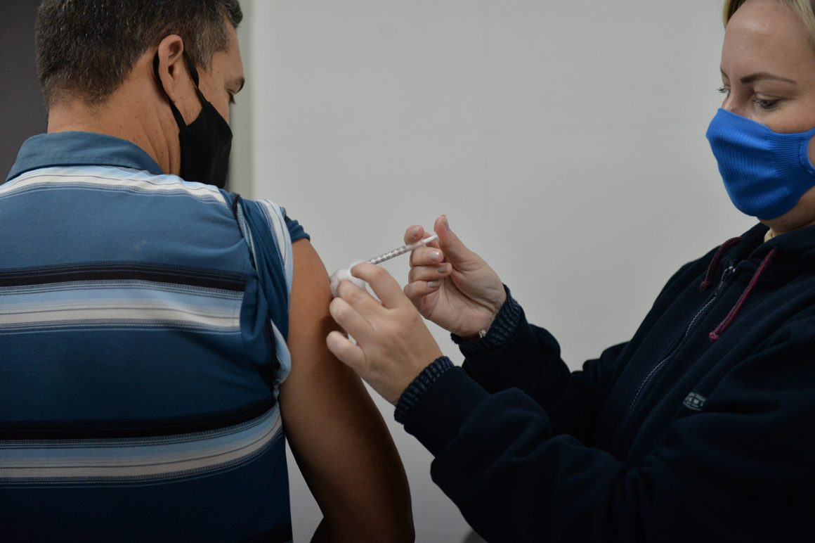 Novo plantão de vacinação contra Covid, gripe e sarampo neste sábado em Limeira