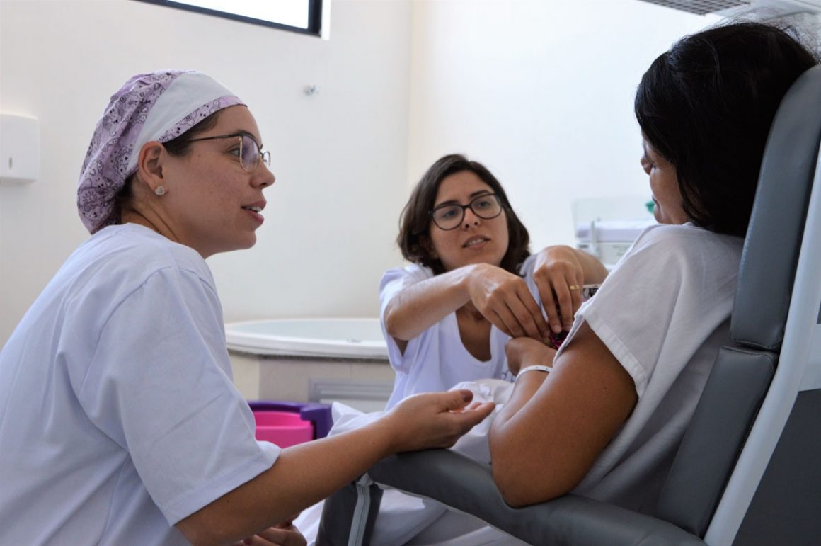 Projeto quer permissão para presença de doulas no parto em hospitais de Limeira