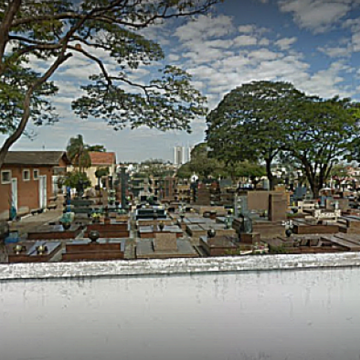 Condenado rapaz que usou carrinho de mão e furtou vasos de cemitério em Limeira