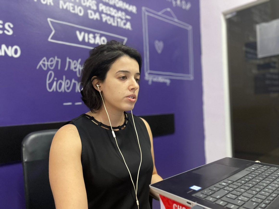 Em audiência com Leci Brandão, vereadora de Limeira discute violência doméstica nas escolas