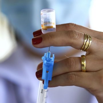 Limeira faz novo plantão de vacinação contra gripe, sarampo e Covid-19