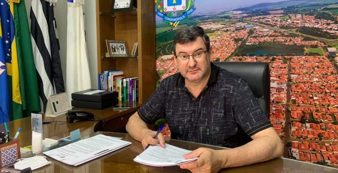Adinan assina lei que permite o Programa de Incentivo à Regularização Fiscal em Cordeirópolis