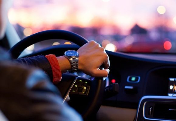 Seguradora deixa motorista de aplicativo “na mão” e terá de indenizá-lo, decide Justiça de Limeira