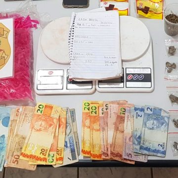 Mãe e filho são presos por tráfico de drogas em Conchal