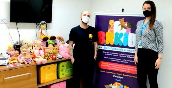 Campanha da BRK envolve filhos de funcionários para doar brinquedos ao Cedeca