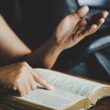 Lei que exige Bíblia em bibliotecas municipais é inconstitucional