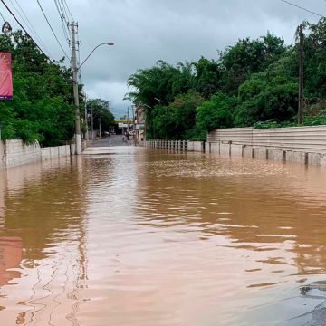 Enchente em Capivari atinge 500 casas e deixa 400 pessoas desalojadas
