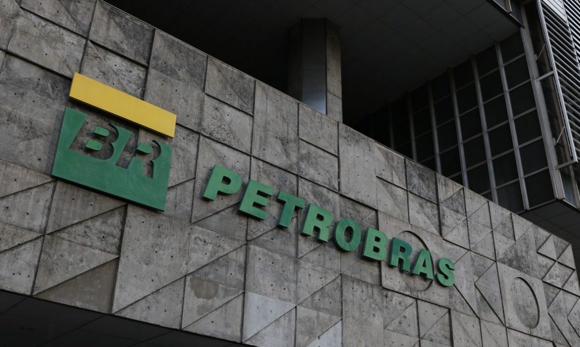 Último dia de inscrição em concurso da Petrobrás com salário de R$ 11,7 mil