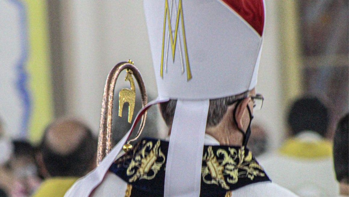 Com orientação do Vaticano, Diocese de Limeira demite padre