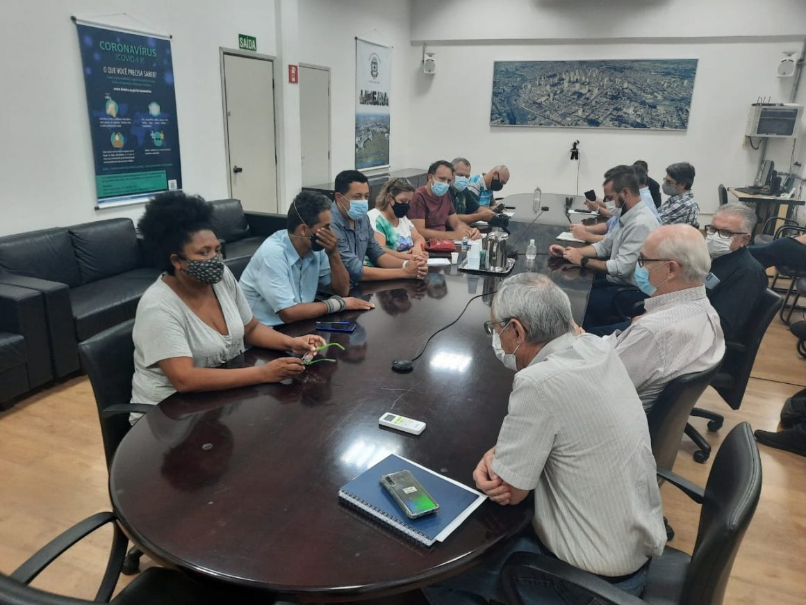 Após nova reunião, servidores de Limeira mantêm greve para segunda-feira