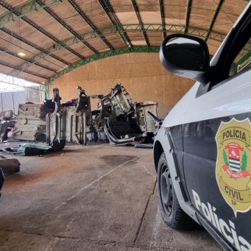Barracão em Conchal pode ter sido usado para desmanche de 200 veículos furtados