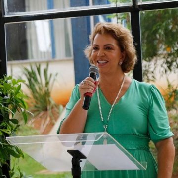 Convenção oficializa Roberta Botion como candidata a deputada estadual