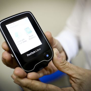Limeira estuda protocolo para fornecer sensor que monitora diabetes