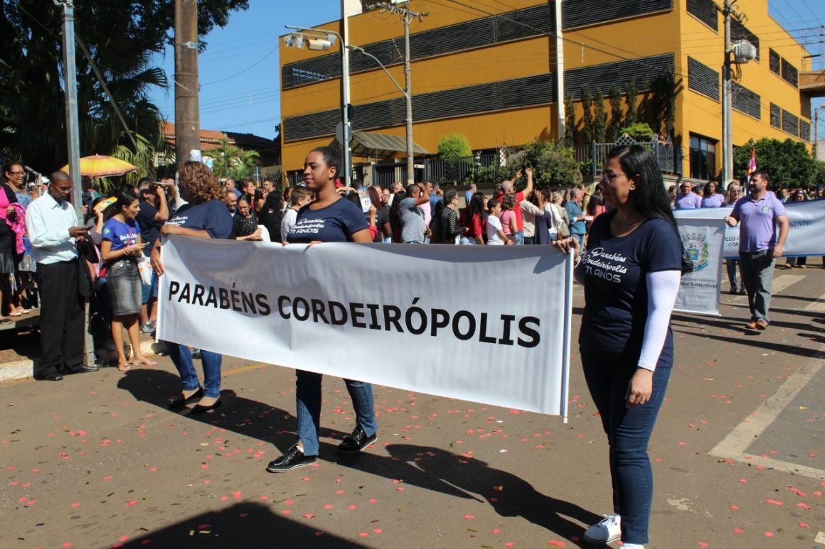 Após 2 anos, Cordeirópolis realiza Desfile Cívico para celebrar aniversário