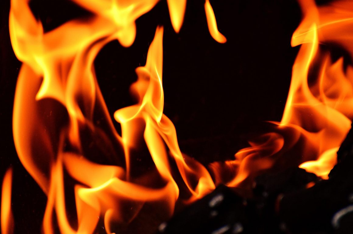 Justiça absolve limeirense que ateou fogo na própria casa