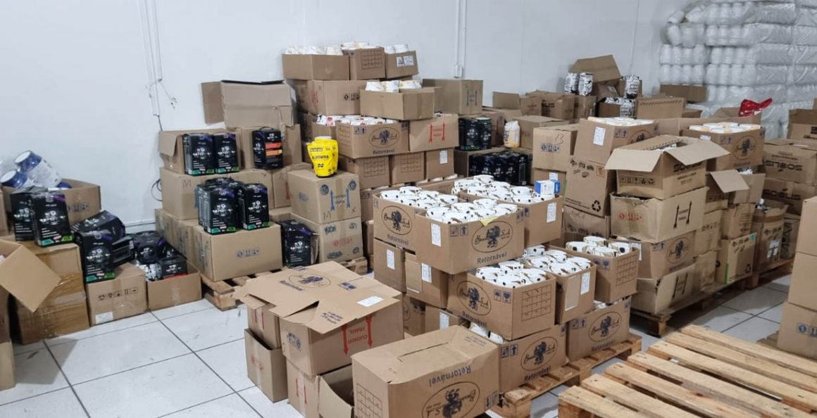 Polícia Civil de Limeira fecha central que vendia suplementos falsos para todo o país
