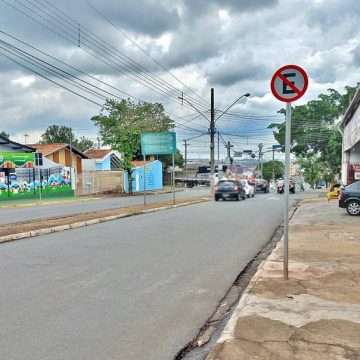 Ônibus vira prioridade e estacionamento em trecho da Vampré fica proibido em Limeira