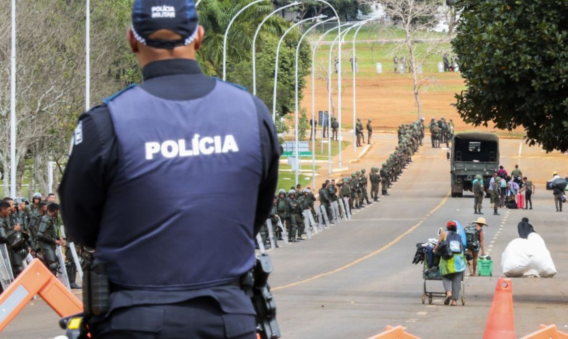 Divulgados nomes de presos nos atos de vandalismo em Brasília; veja a lista