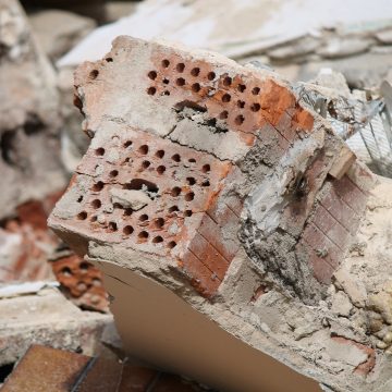 Em Cordeirópolis, projeto fixa prazos e regras para demolição de prédios em ruínas