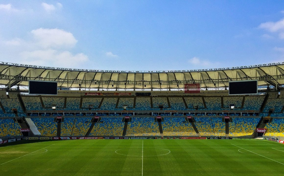 Torcedor brasileiro da Copa do Catar pede danos morais após ver sua imagem no Instagram da “Decolar”