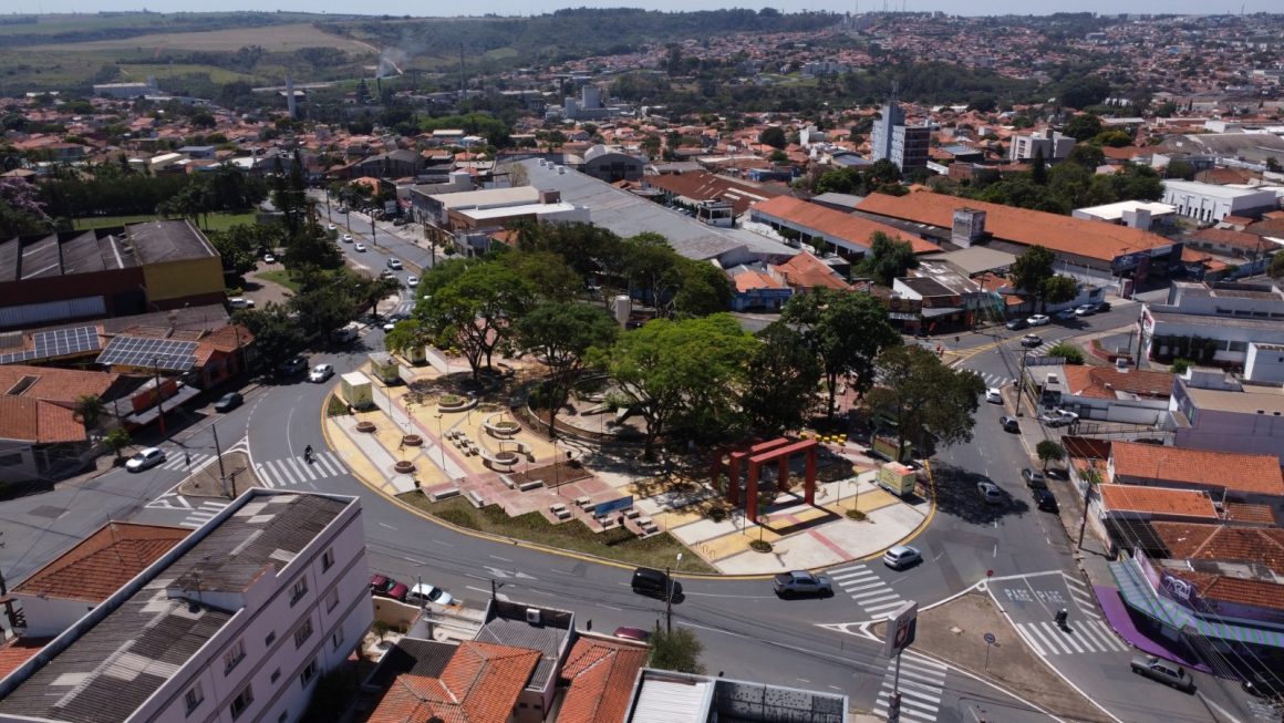 Prefeitura de Limeira autoriza mesas e cadeiras na Praça da Maria Buzolin