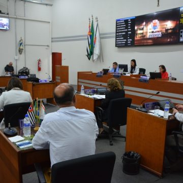 Tribunal atende pedido do prefeito de Araras e suspende lei aprovada por vereadores