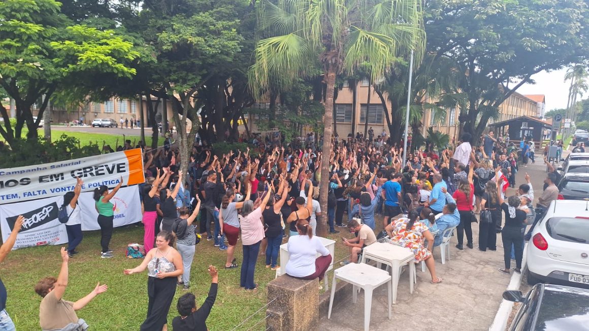 Servidores aceitam proposta e greve é encerrada em Limeira
